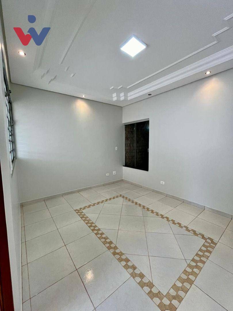 Casa à venda com 3 quartos, 200m² - Foto 7