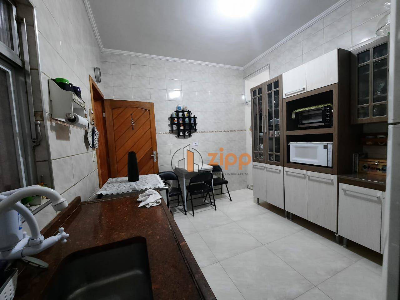 Sobrado à venda com 3 quartos, 200m² - Foto 15