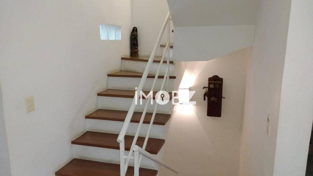 Casa à venda com 3 quartos, 142m² - Foto 8