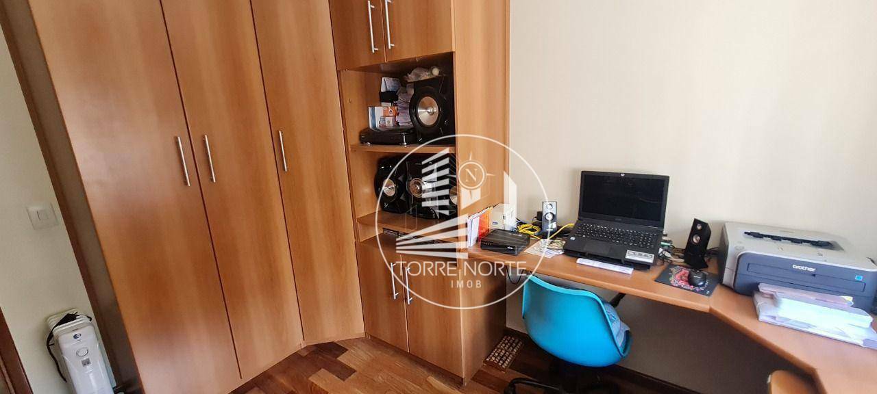 Apartamento à venda com 3 quartos, 97m² - Foto 32