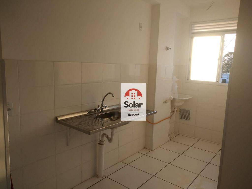 Apartamento à venda com 2 quartos, 42m² - Foto 2