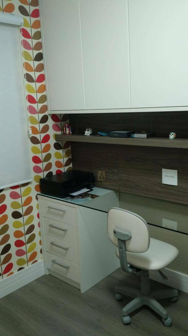 Apartamento à venda com 2 quartos, 70m² - Foto 7