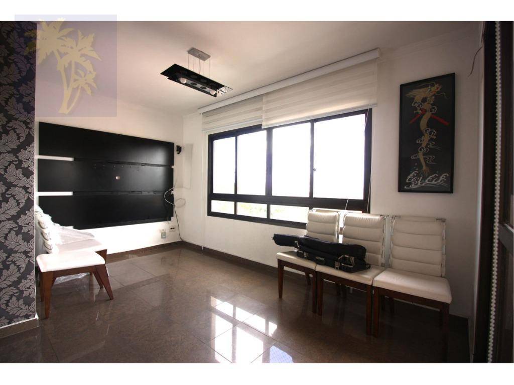 Apartamento à venda com 3 quartos, 140m² - Foto 5