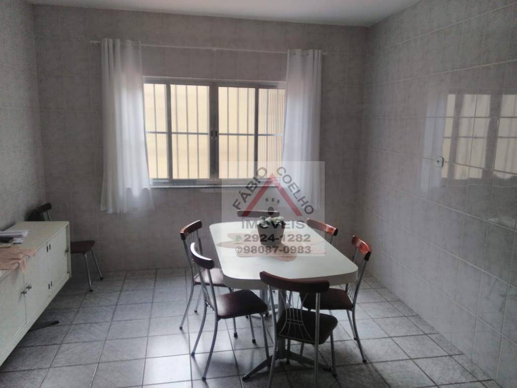 Sobrado à venda com 3 quartos, 218m² - Foto 14