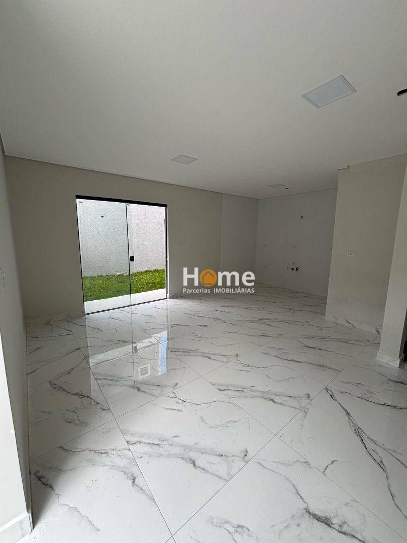 Sobrado à venda com 2 quartos, 140m² - Foto 2