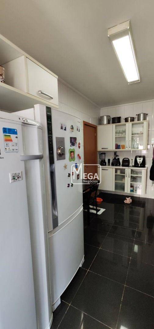 Apartamento à venda com 3 quartos, 133m² - Foto 6