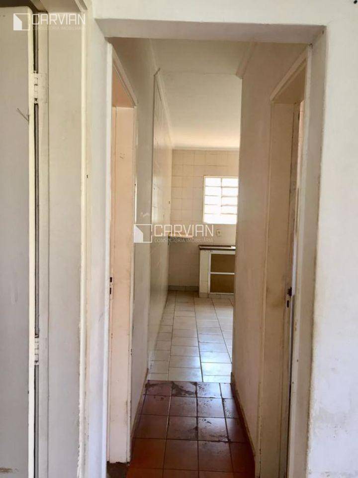 Casa à venda com 2 quartos, 70m² - Foto 6