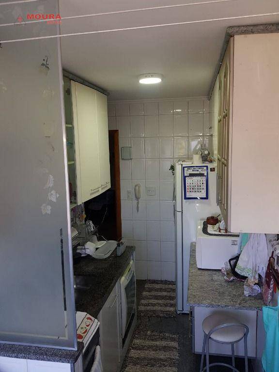 Apartamento à venda com 2 quartos, 60m² - Foto 3