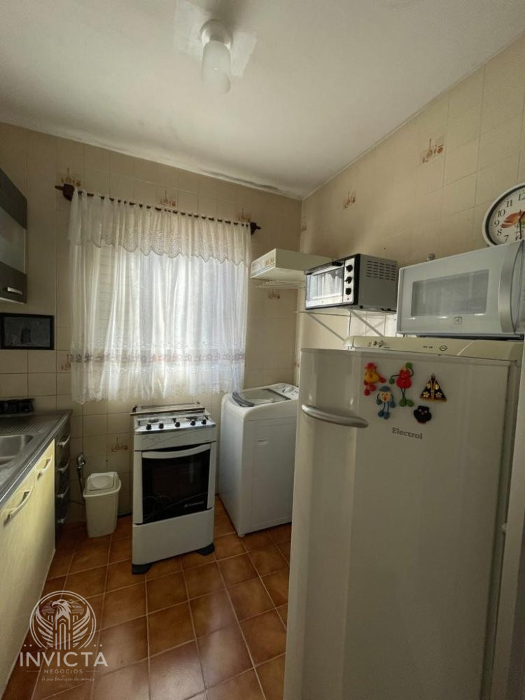 Apartamento à venda com 2 quartos, 75m² - Foto 11