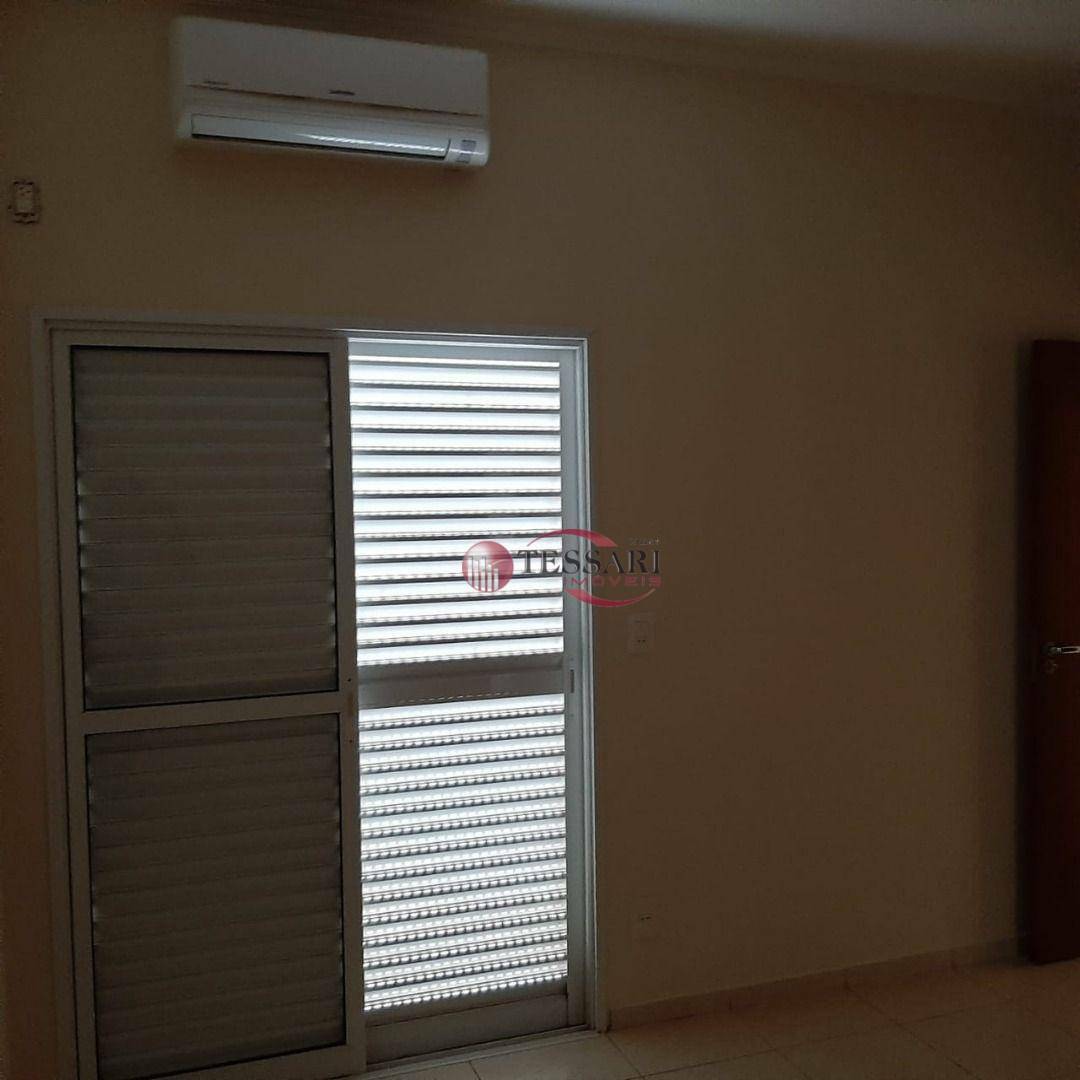 Casa à venda com 3 quartos, 216m² - Foto 16