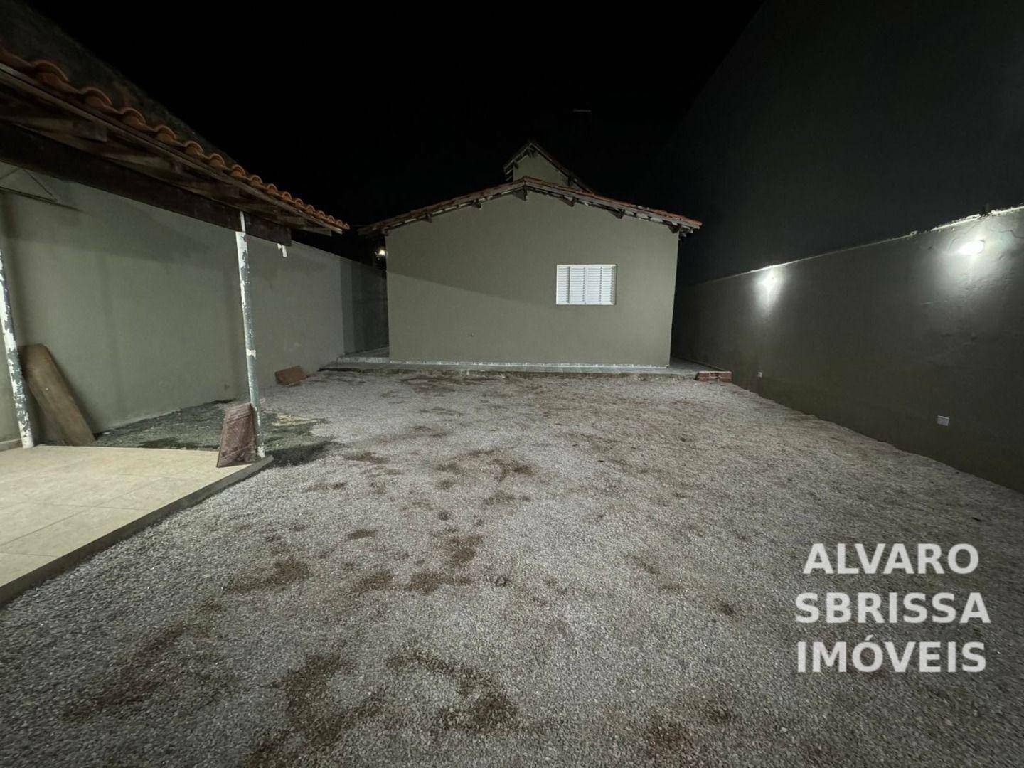 Casa à venda com 3 quartos, 130m² - Foto 4