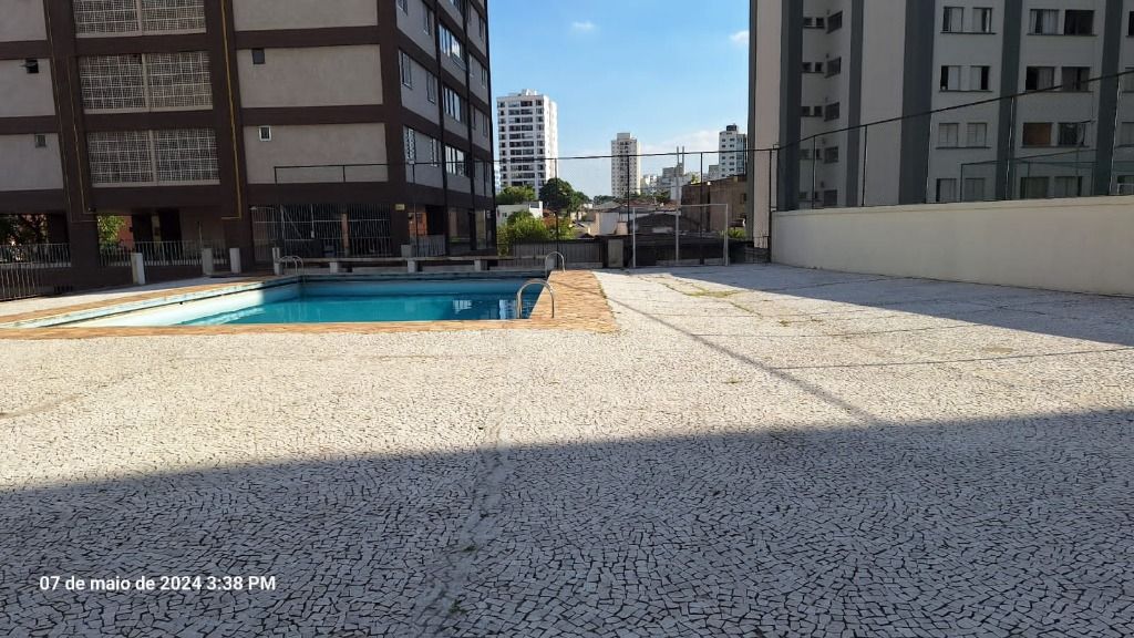 Apartamento à venda com 3 quartos, 113m² - Foto 2