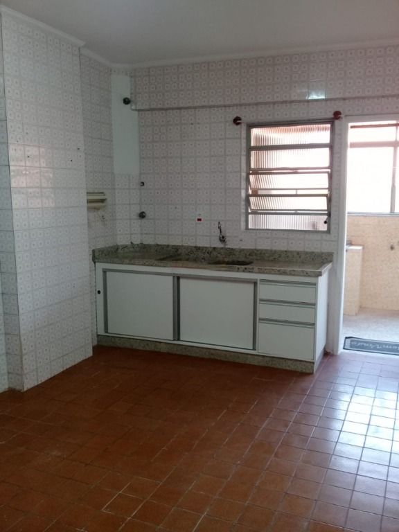 Apartamento à venda com 2 quartos, 83m² - Foto 3