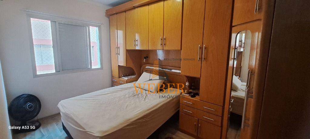 Apartamento à venda com 2 quartos, 80m² - Foto 27