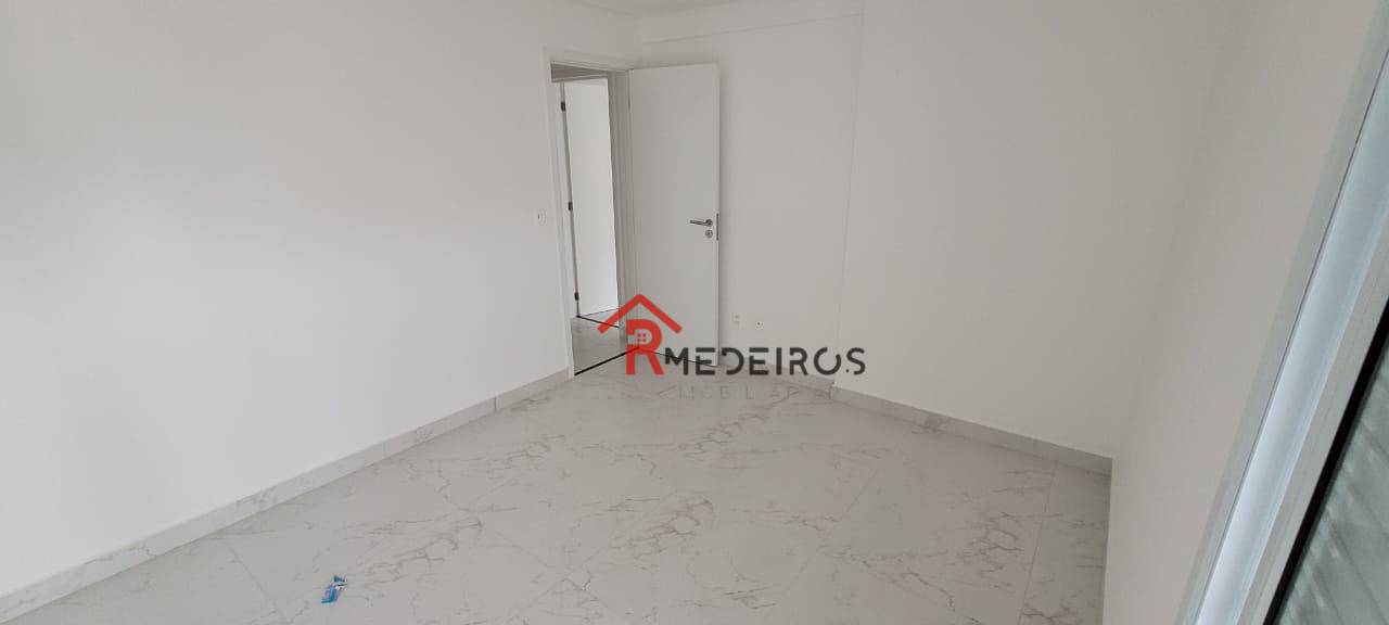 Apartamento à venda com 3 quartos, 147m² - Foto 11