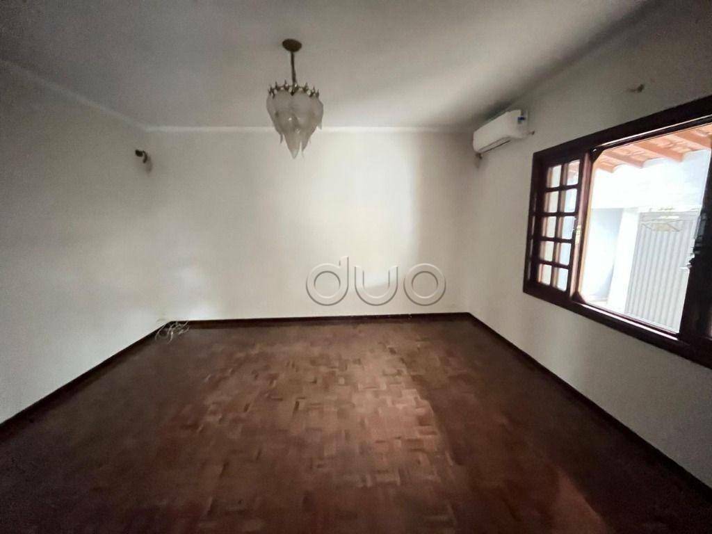 Casa à venda com 3 quartos, 200m² - Foto 9