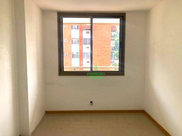 Apartamento à venda com 2 quartos, 76m² - Foto 12