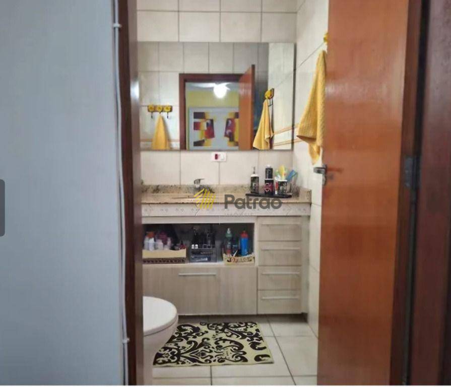 Sobrado à venda com 3 quartos, 204m² - Foto 9