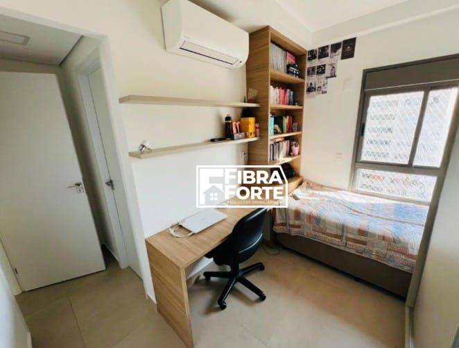 Apartamento para alugar com 3 quartos, 111m² - Foto 12