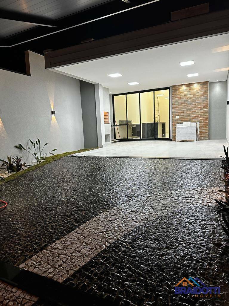 Casa à venda com 3 quartos, 141m² - Foto 13