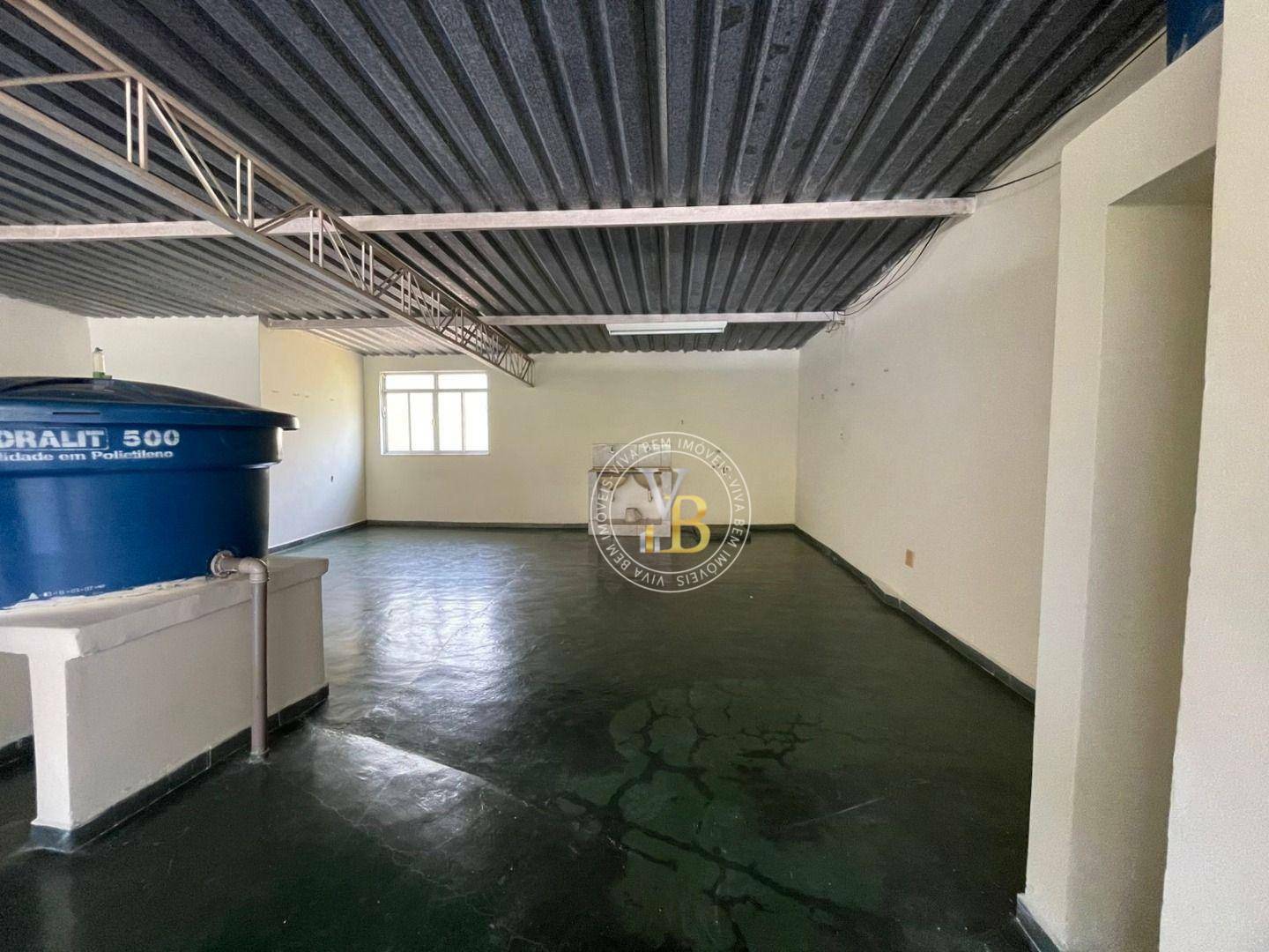 Casa à venda com 3 quartos, 360m² - Foto 32