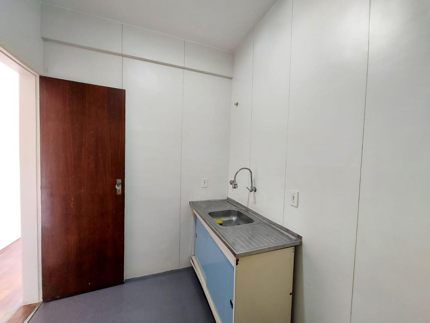 Apartamento para alugar com 2 quartos, 100m² - Foto 18