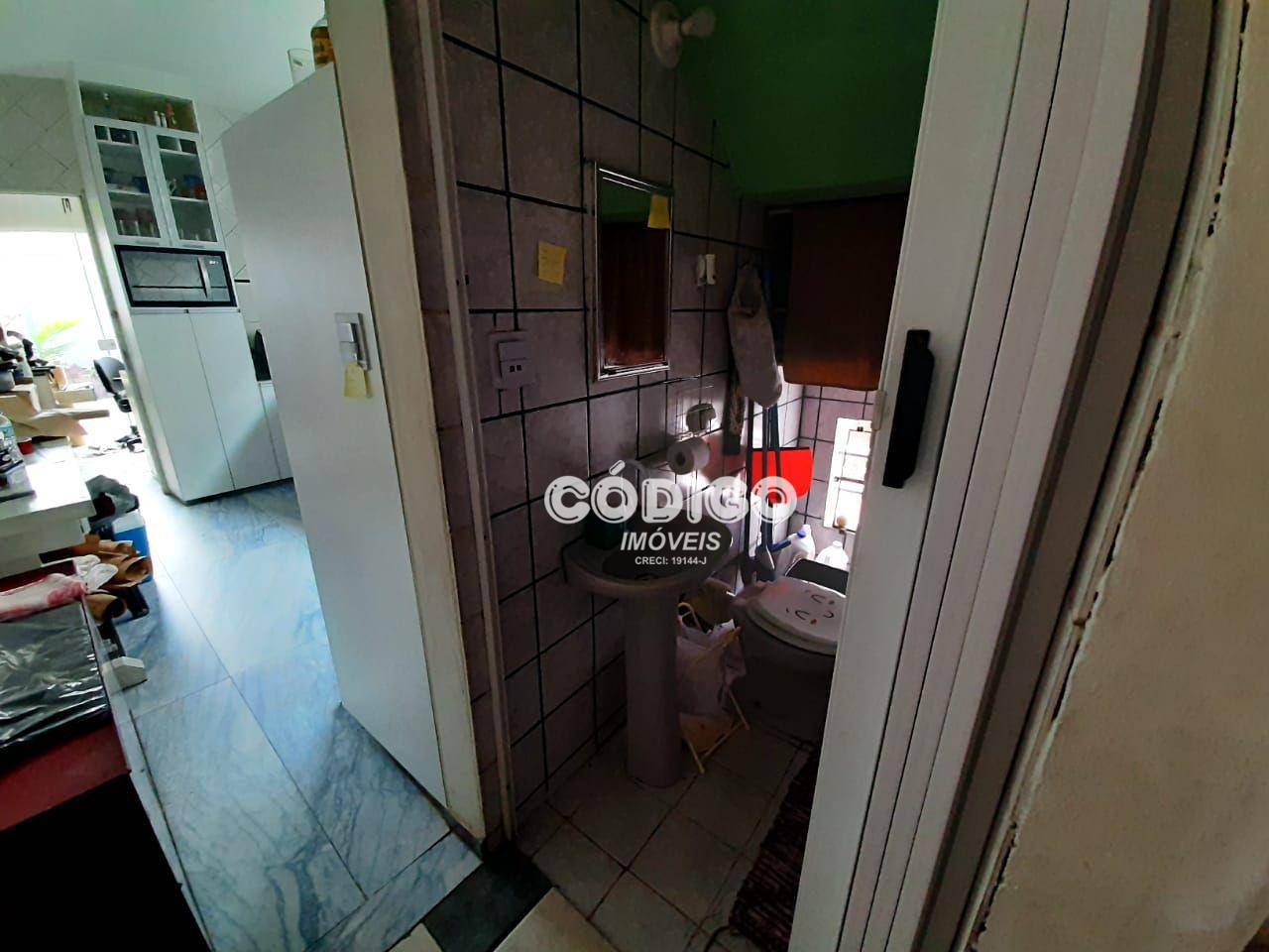 Sobrado à venda com 2 quartos, 203m² - Foto 5