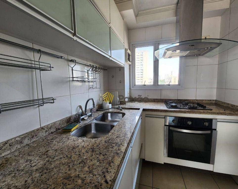 Apartamento à venda com 3 quartos, 106m² - Foto 10