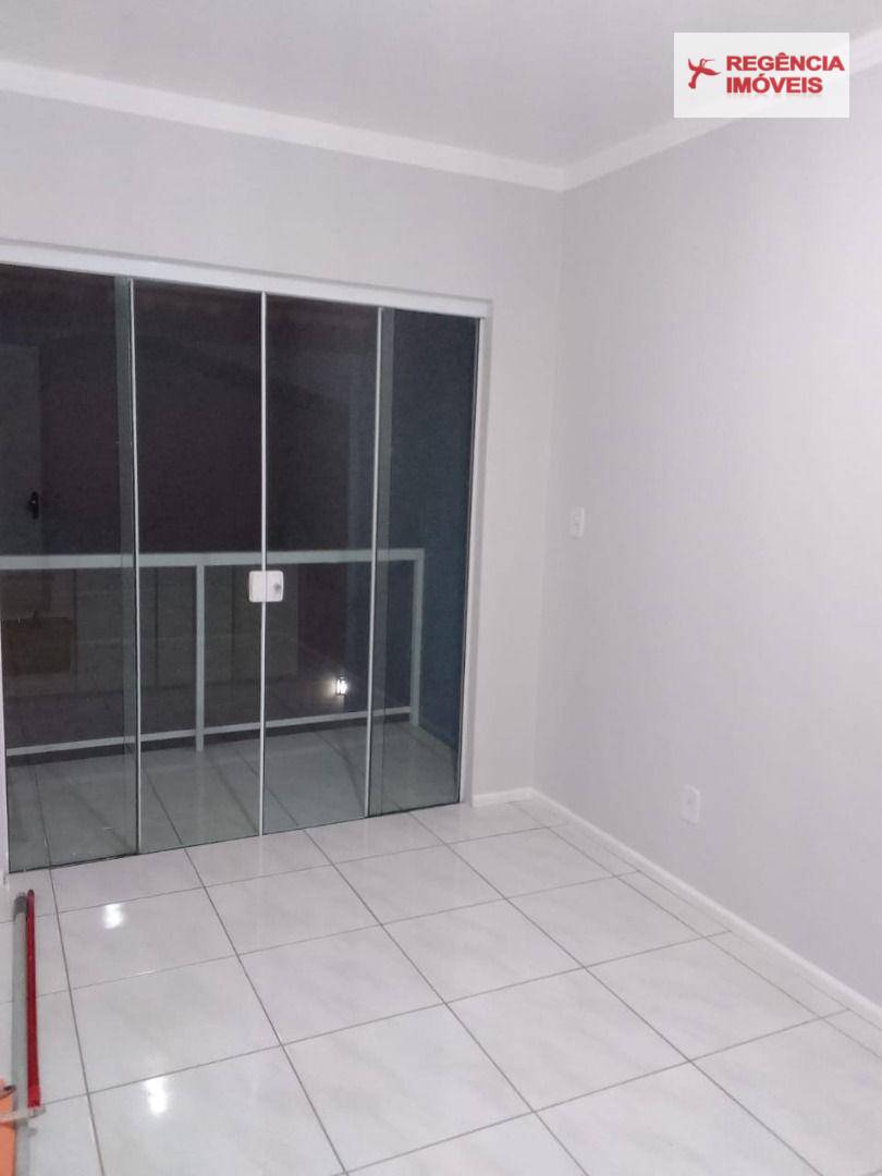 Casa para alugar com 2 quartos, 85m² - Foto 20