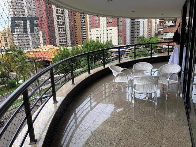 Apartamento à venda com 3 quartos, 233m² - Foto 15