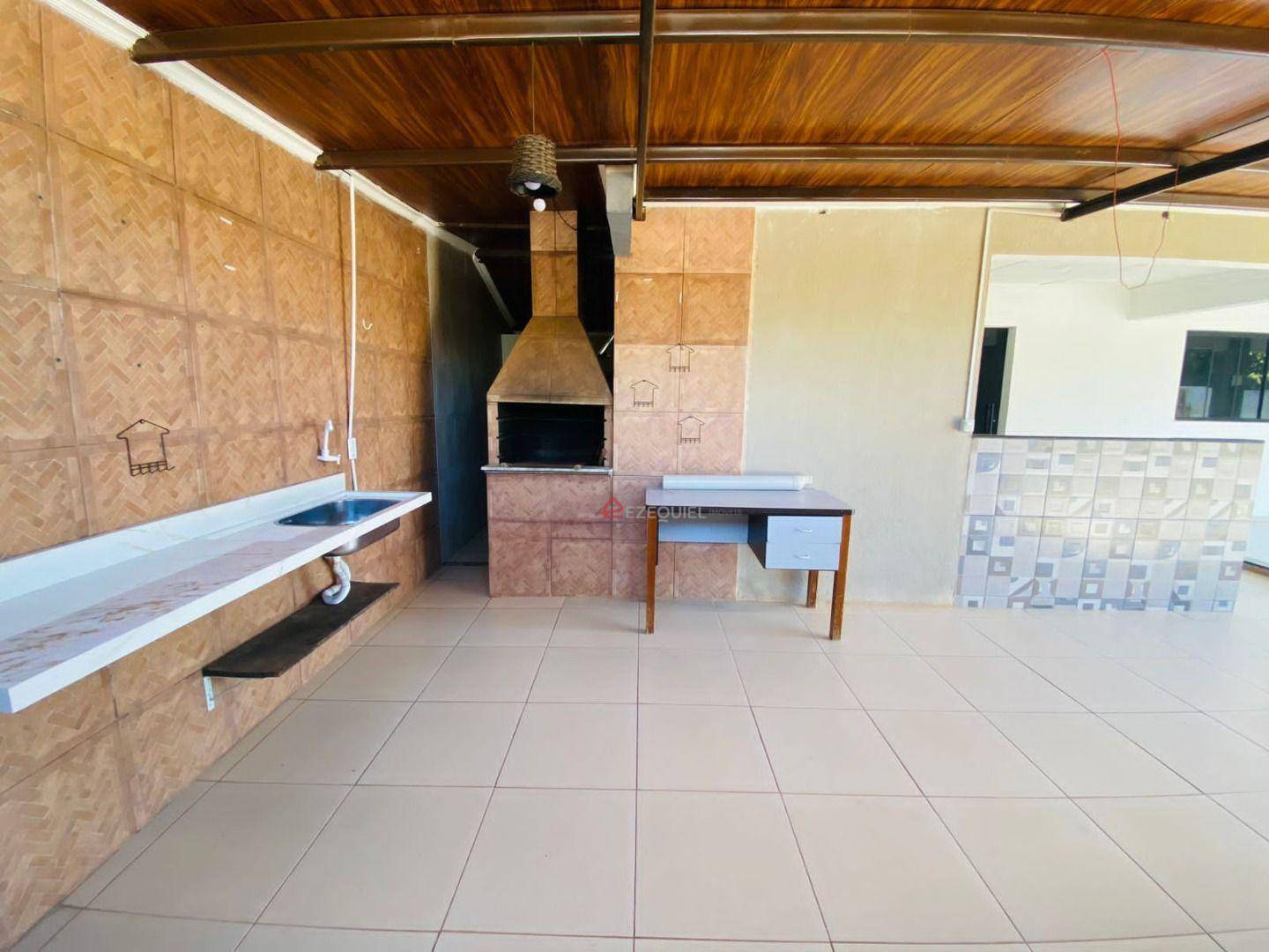 Casa à venda com 3 quartos, 340m² - Foto 14