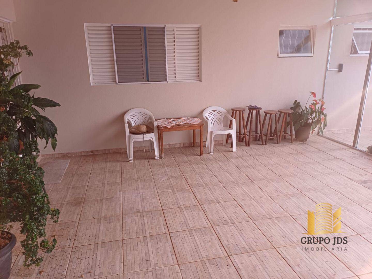 Chácara à venda com 2 quartos, 180m² - Foto 24