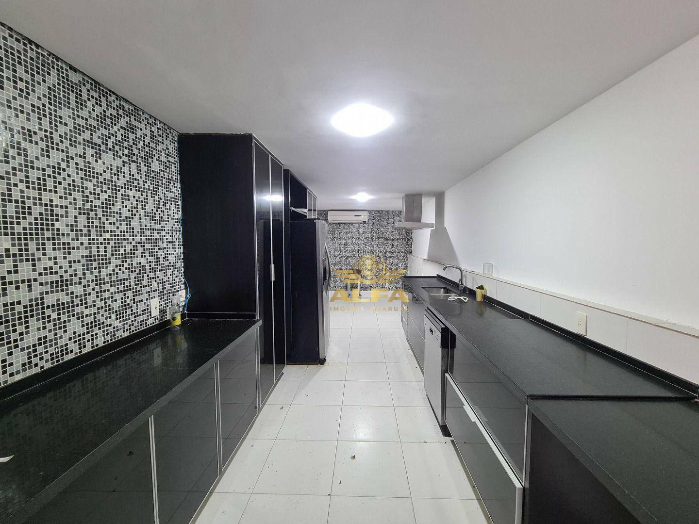 Casa de Condomínio à venda com 4 quartos, 268m² - Foto 12