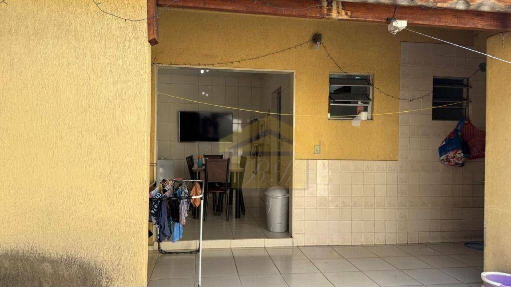 Sobrado à venda e aluguel com 3 quartos, 178m² - Foto 9