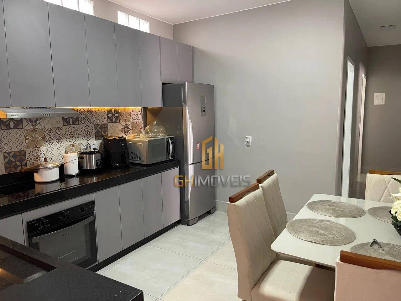 Casa à venda com 3 quartos, 186m² - Foto 7