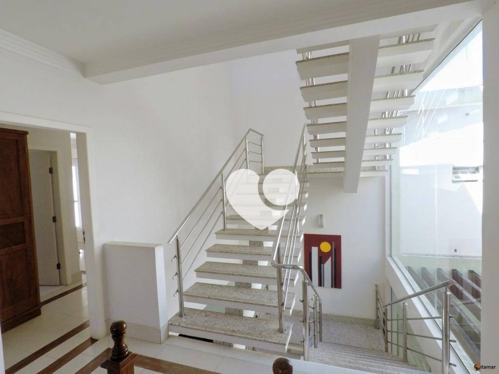 Casa de Condomínio à venda com 5 quartos, 360m² - Foto 19