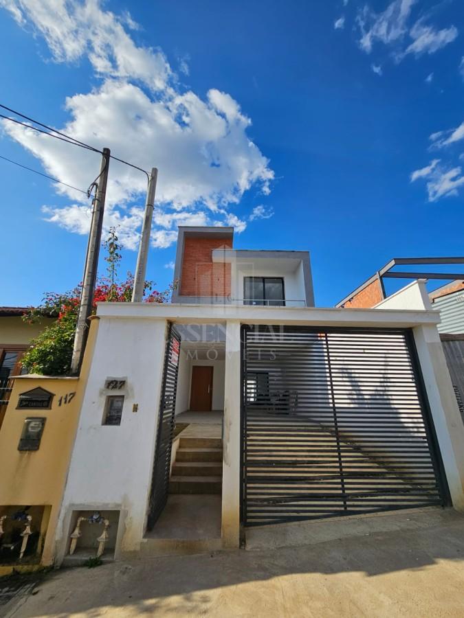 Casa à venda com 3 quartos, 150m² - Foto 1