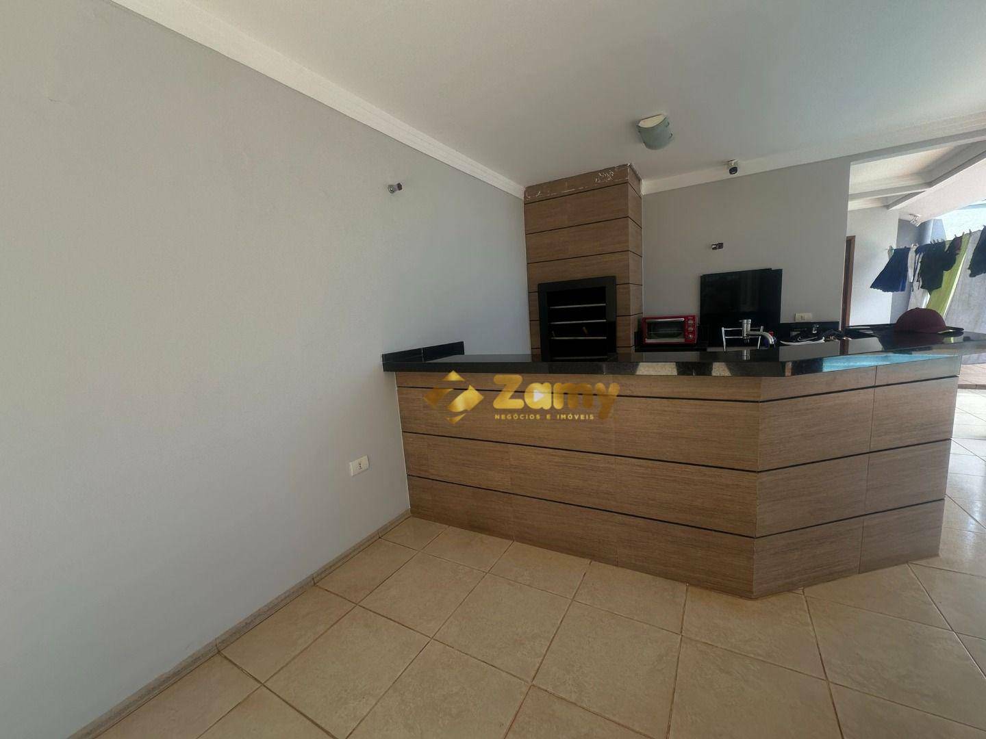 Casa à venda com 3 quartos, 220m² - Foto 14