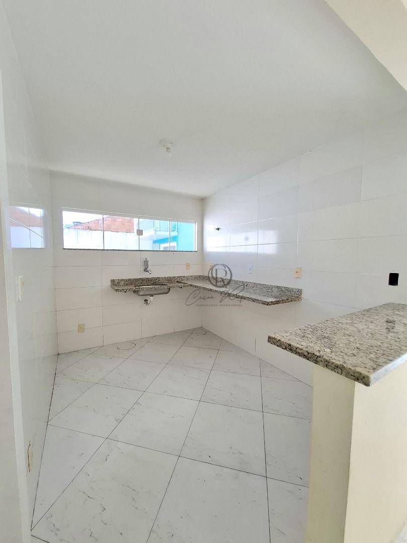 Casa à venda com 3 quartos, 107m² - Foto 4