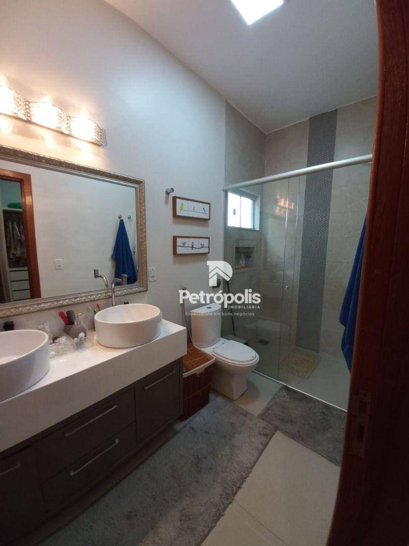 Sobrado à venda com 4 quartos, 330m² - Foto 12