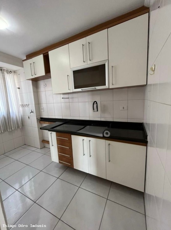 Apartamento à venda com 2 quartos, 57m² - Foto 4