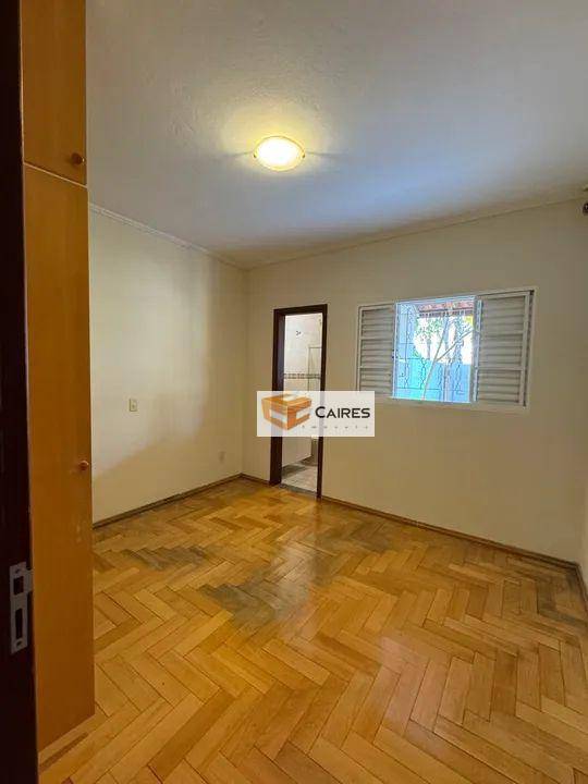 Casa para alugar com 3 quartos, 168m² - Foto 3