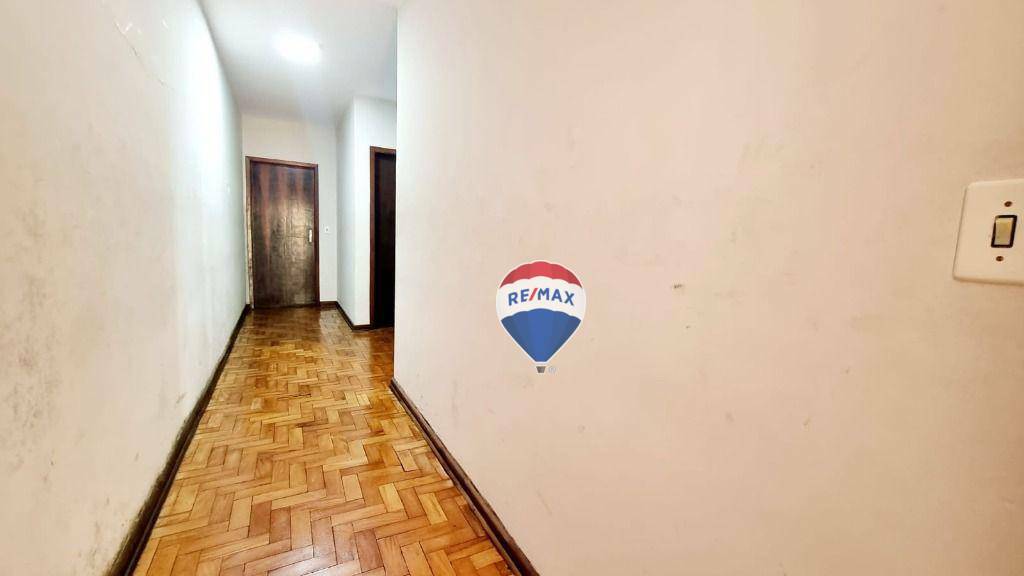 Casa à venda com 3 quartos, 256m² - Foto 18