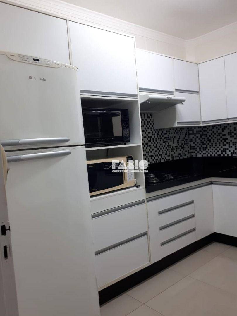 Apartamento à venda com 2 quartos, 80m² - Foto 17