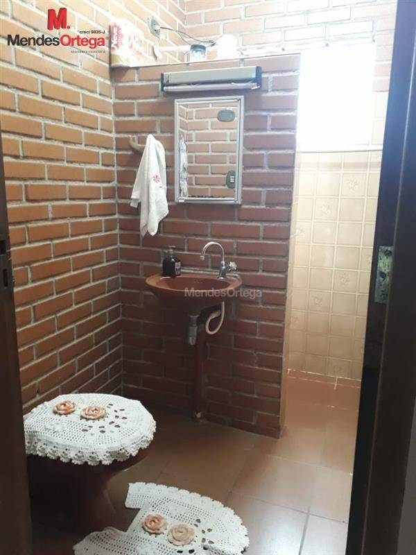 Chácara à venda com 2 quartos, 136m² - Foto 13