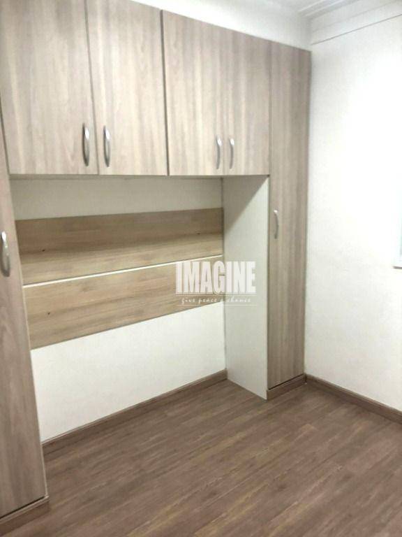 Apartamento à venda com 2 quartos, 69m² - Foto 7