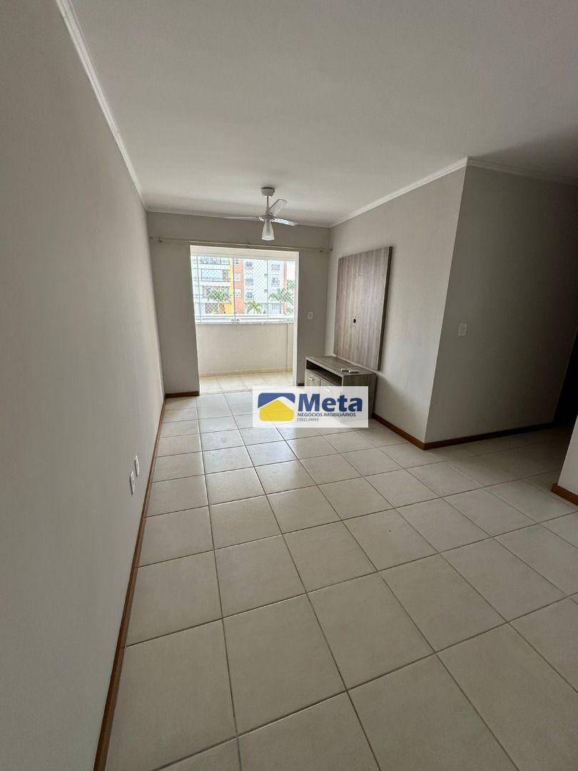 Apartamento à venda com 2 quartos, 63m² - Foto 1