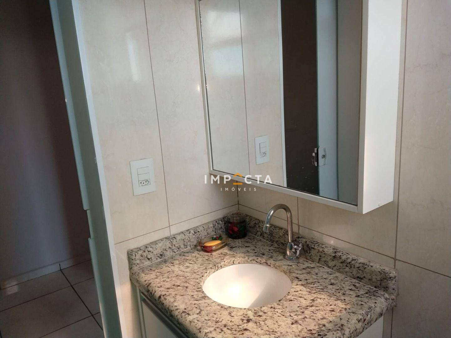 Apartamento à venda com 2 quartos, 72m² - Foto 11