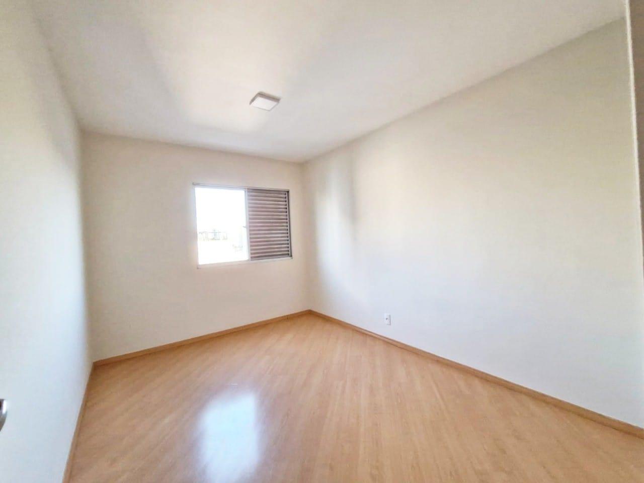 Apartamento à venda com 2 quartos, 84m² - Foto 11