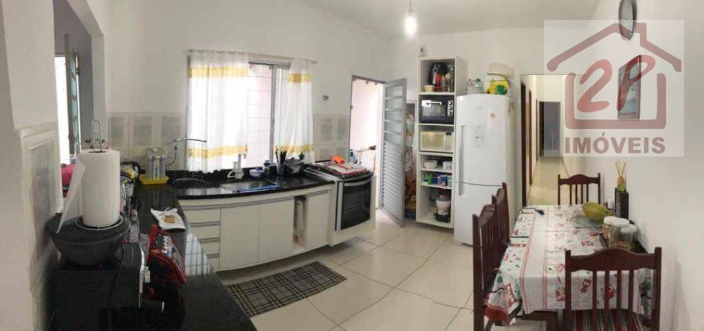 Casa à venda com 3 quartos, 190M2 - Foto 2